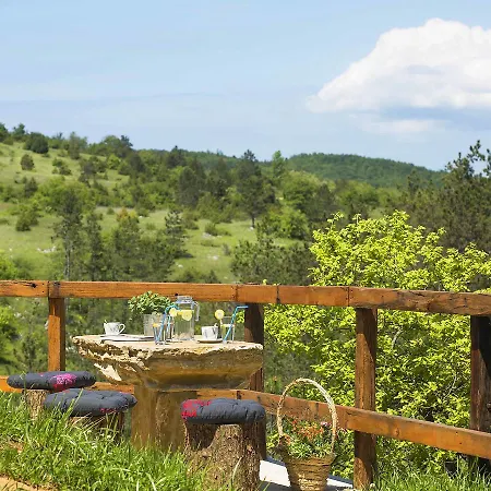 Holiday Rosa Feriehus Pazin